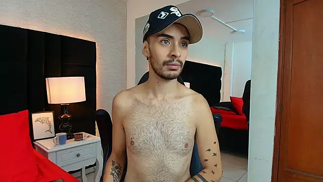 Snapshot of HairyDiamond_ chatting on 15, 9, 2025 HairyDiamond  online show from 15, 9, 2025