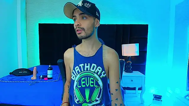 Snapshot of HairyDiamond_ chatting on 17, 9, 2025 HairyDiamond  online show from 17, 9, 2025