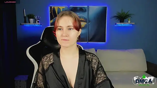 Roxy foxi online show from 17, 11, 2025