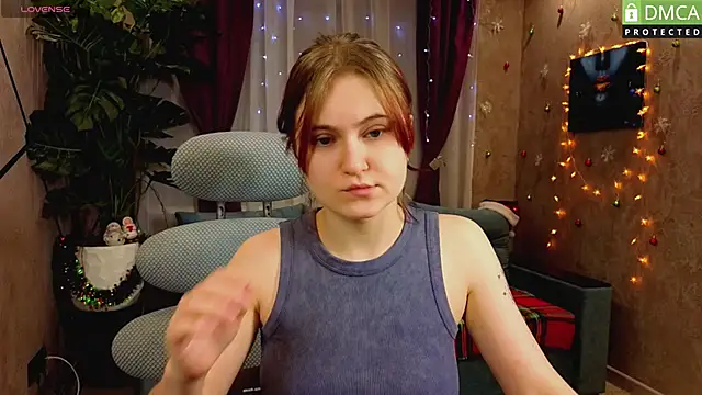 Roxy foxi online show from 15, 12, 2025