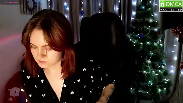 Roxy foxi online show from 20, 12, 2025