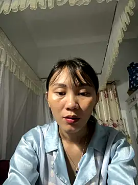Snapshot of Almond-cute chatting on 9, 9, 2025 Almond-cute online show from 9, 9, 2025