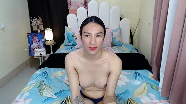 Snapshot of AmandaTheMonsterCock chatting on 12, 10, 2025 AmandaTheMonsterCock online show from 12, 10, 2025