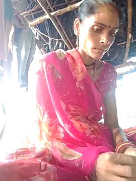 Snapshot of H_seema chatting on 8, 10, 2025 H seema online show from 8, 10, 2025