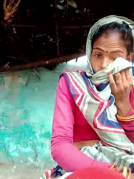 Snapshot of H_seema chatting on 18, 10, 2025 H seema online show from 18, 10, 2025