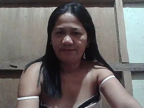 Snapshot of hotmama_063 chatting on 18, 4, 2026 hotmama 063 online show from 18, 4, 2026