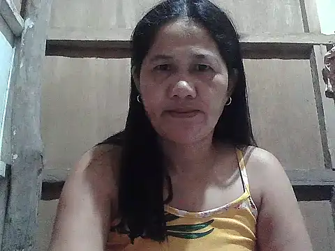Snapshot of hotmama_063 chatting on 15, 5, 2026 hotmama 063 online show from 15, 5, 2026