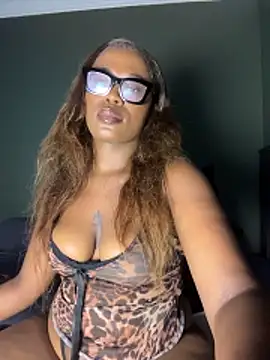 Moonzy77 online show from 1, 3, 2026