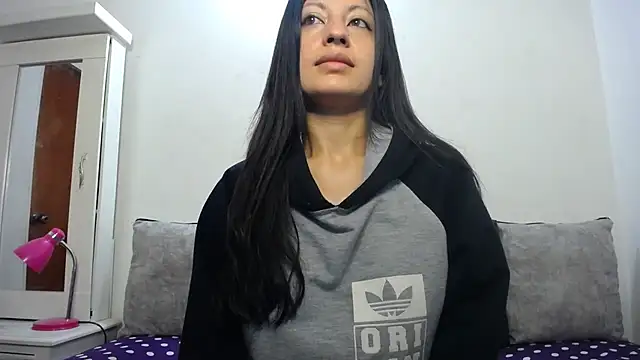 Taylormegan online show from 4, 11, 2025