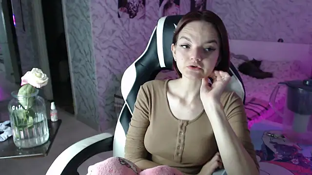 Snapshot of Kitti_study chatting on 18, 9, 2025 Kitti study online show from 18, 9, 2025