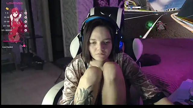 Snapshot of Kitti_study chatting on 4, 10, 2025 Kitti study online show from 4, 10, 2025