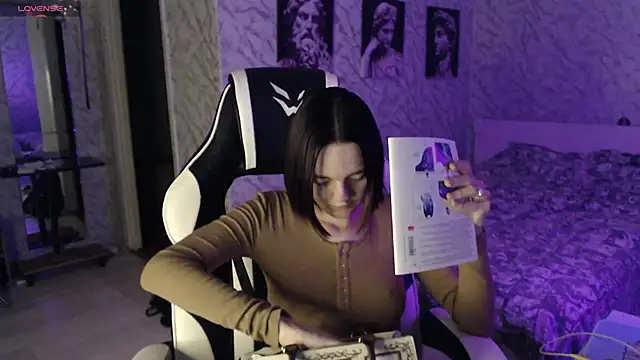 Snapshot of Kitti_study chatting on 9, 10, 2025 Kitti study online show from 9, 10, 2025