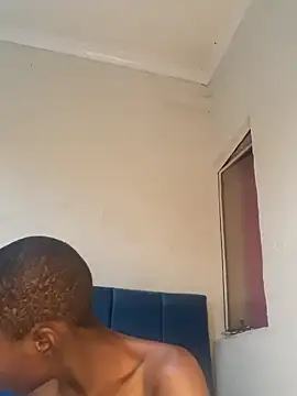 Snapshot of SweetSlenderChoc chatting on 26, 3, 2026 SweetSlenderChoc online show from 26, 3, 2026