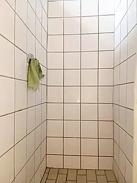 Snapshot of SweetSlenderChoc chatting on 8, 4, 2026 SweetSlenderChoc online show from 8, 4, 2026