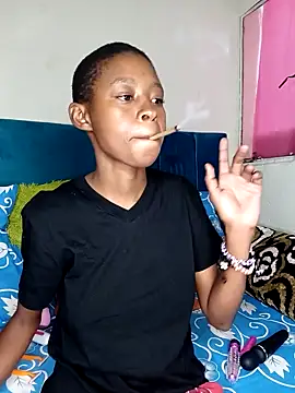 Snapshot of SweetSlenderChoc chatting on 12, 4, 2026 SweetSlenderChoc online show from 12, 4, 2026