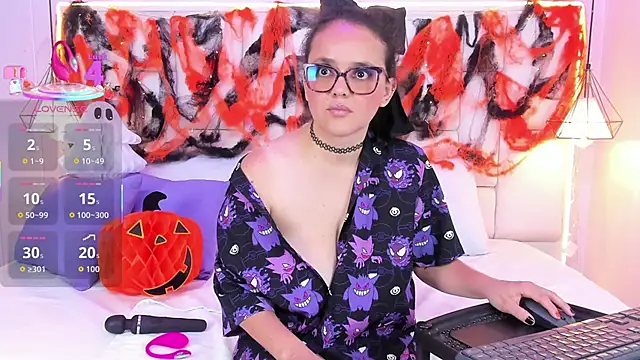 LilithValmare online show from 10, 10, 2025