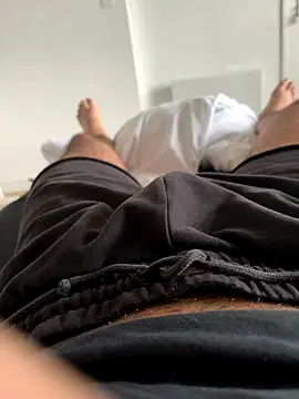 Snapshot of taloped chatting on 16, 11, 2025 taloped online show from 16, 11, 2025