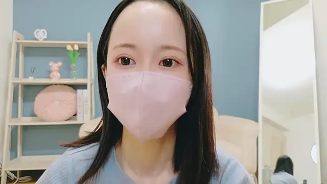 Kurumi chan  online show from 18, 9, 2025