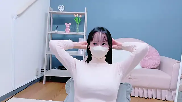 Kurumi chan  online show from 5, 10, 2025