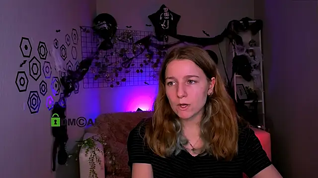 Snapshot of benny_duglas chatting on 24, 10, 2025 benny duglas online show from 24, 10, 2025