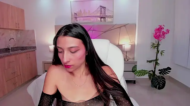 Kristen Rousse online show from 25, 9, 2025