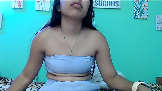 Snapshot of skinnysofia18 chatting on 18, 2, 2026 skinnysofia18 online show from 18, 2, 2026