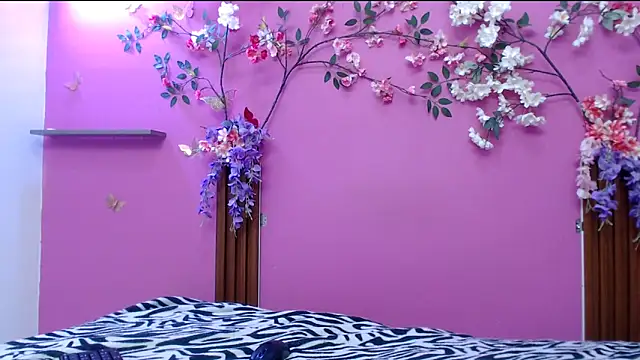 skinnysofia18 online show from 2, 5, 2026