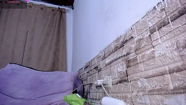 Snapshot of Bicky_24 chatting on 7, 4, 2026 Bicky 24 online show from 7, 4, 2026