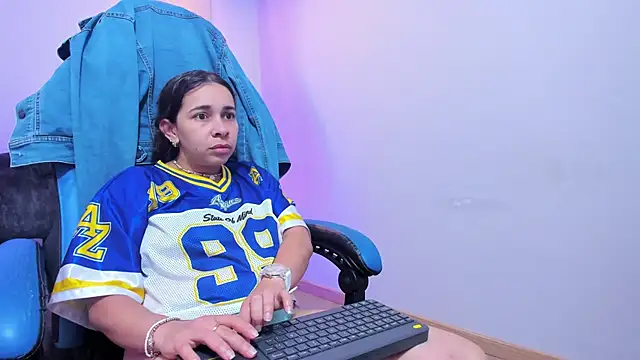 CataleyaAmaya online show from 27, 9, 2025