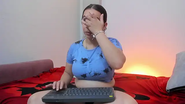 CataleyaAmaya online show from 19, 12, 2025