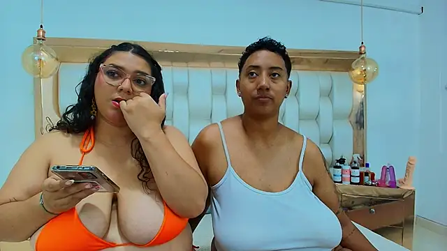 TiffantyAndStacy online show from 24, 9, 2025