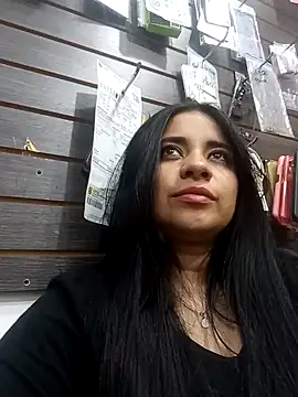 Snapshot of ValerieLove_ chatting on 14, 1, 2026 ValerieLove online show from 14, 1, 2026