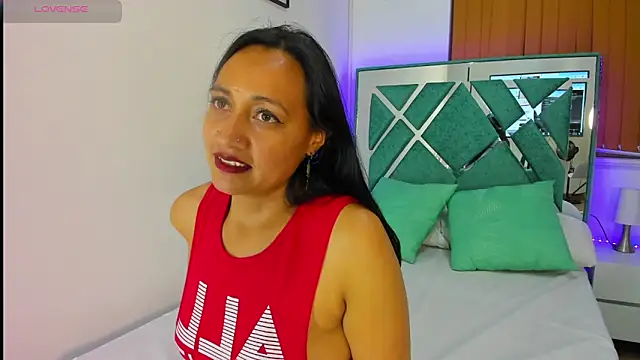 Snapshot of Anthonellacandy chatting on 29, 9, 2025 Anthonellacandy online show from 29, 9, 2025