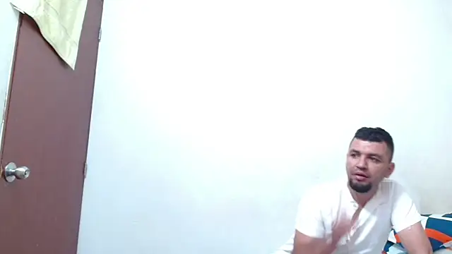 Snapshot of smitdleds1130 chatting on 9, 9, 2025 smitdleds1130 online show from 9, 9, 2025