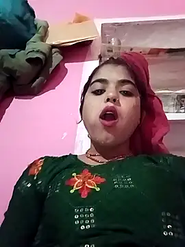 Snapshot of Yatiksha_Beby chatting on 3, 4, 2026 Yatiksha Beby online show from 3, 4, 2026