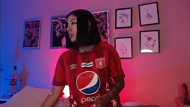 Snapshot of biancaleblanc chatting on 2, 3, 2026 biancaleblanc online show from 2, 3, 2026