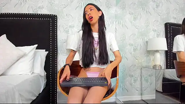 Kendal Foxxx online show from 27, 10, 2025