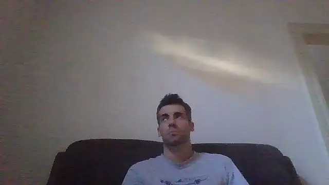 Snapshot of JulioIsHere4you chatting on 19, 9, 2025 JulioIsHere4you online show from 19, 9, 2025