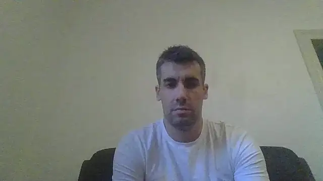 Snapshot of JulioIsHere4you chatting on 12, 10, 2025 JulioIsHere4you online show from 12, 10, 2025