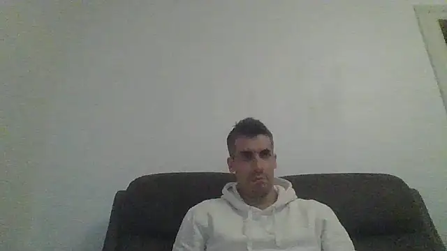 Snapshot of JulioIsHere4you chatting on 14, 10, 2025 JulioIsHere4you online show from 14, 10, 2025