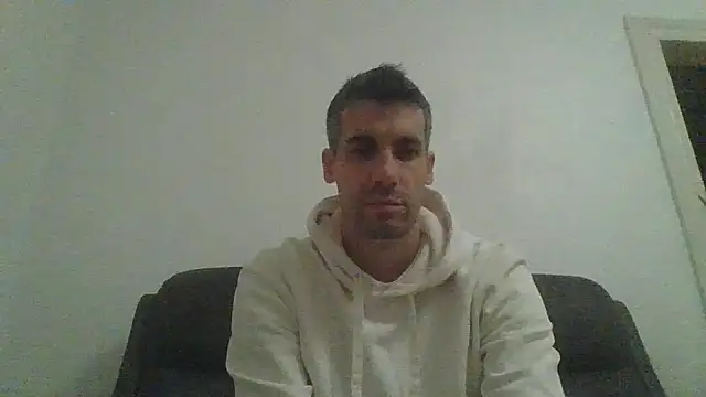 Snapshot of JulioIsHere4you chatting on 16, 10, 2025 JulioIsHere4you online show from 16, 10, 2025