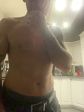 Snapshot of blusky07 chatting on 5, 10, 2025 blusky07 online show from 5, 10, 2025