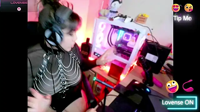 PinkDenial online show from 25, 11, 2025