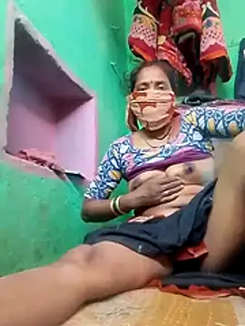 CUTE-004 online show from 7, 11, 2025