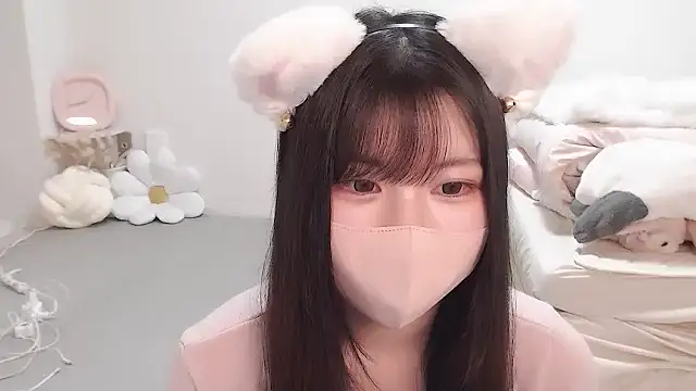 Snapshot of moka-neko chatting on 20, 9, 2025 moka-neko online show from 20, 9, 2025