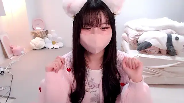 Snapshot of moka-neko chatting on 21, 9, 2025 moka-neko online show from 21, 9, 2025