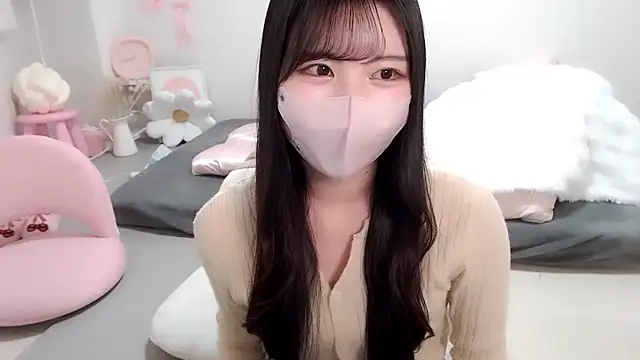 Snapshot of moka-neko chatting on 7, 2, 2026 moka-neko online show from 7, 2, 2026