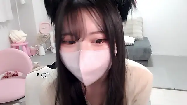 Snapshot of moka-neko chatting on 11, 2, 2026 moka-neko online show from 11, 2, 2026