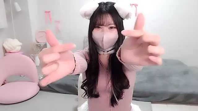 Snapshot of moka-neko chatting on 22, 2, 2026 moka-neko online show from 22, 2, 2026