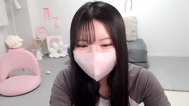 Snapshot of moka-neko chatting on 23, 2, 2026 moka-neko online show from 23, 2, 2026